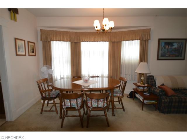 422 Myrtle Ave, Ashtabula, OH 44004 photo 6