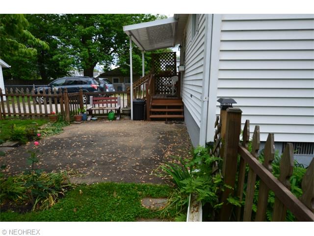 422 Myrtle Ave, Ashtabula, OH 44004 photo 19