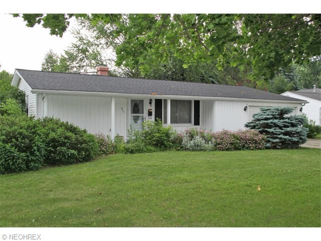 911 Strowbridge Dr, Huron, OH 44839 photo 1
