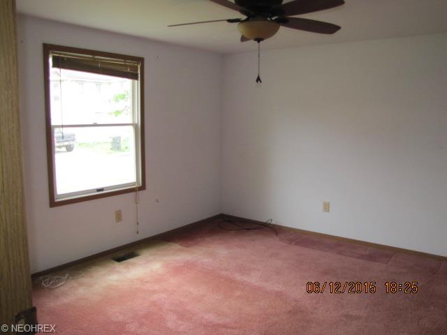 180 Jefferson St, Killbuck, OH 44637 photo 12