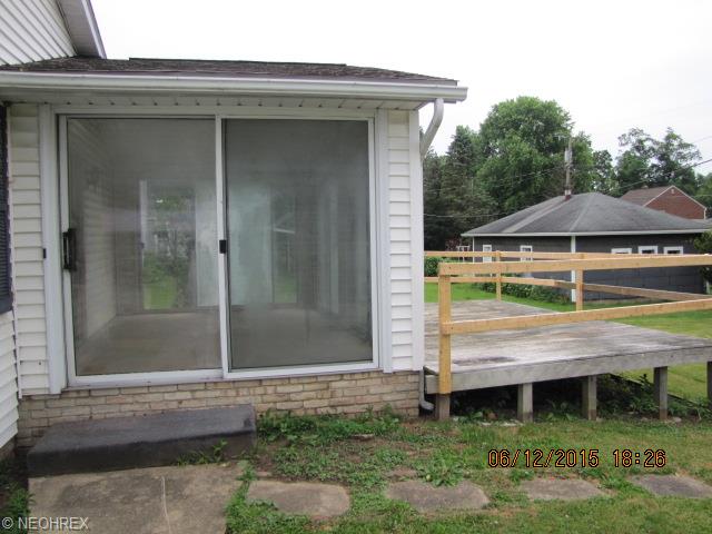 180 Jefferson St, Killbuck, OH 44637 photo 2