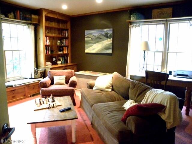 109 Champion Ln, Chagrin Falls, OH 44022 photo 13