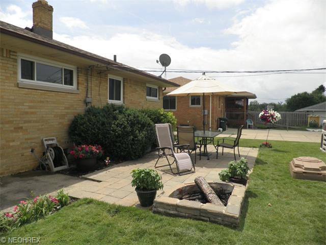1150 Maple Dr, Parma, OH 44134 photo 15