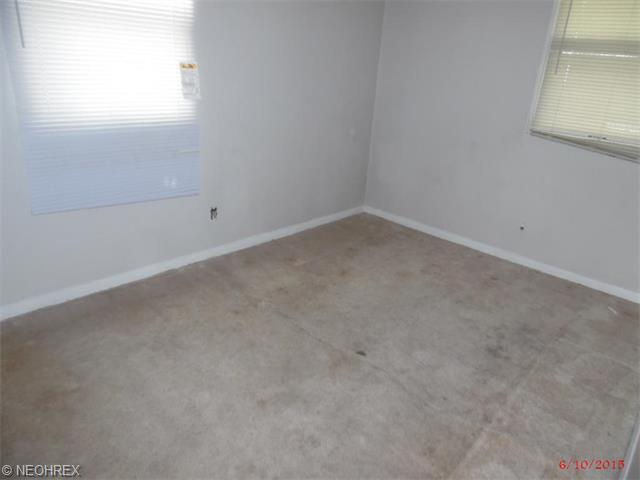 172 Boston Ave, Elyria, OH 44035 photo 6