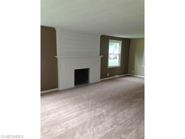 1110 Hillcrest Dr, Ashland, OH 44805 photo 2