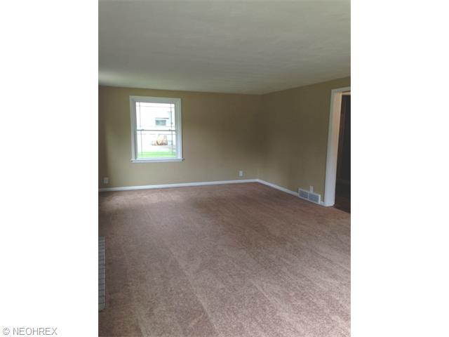 1110 Hillcrest Dr, Ashland, OH 44805 photo 3