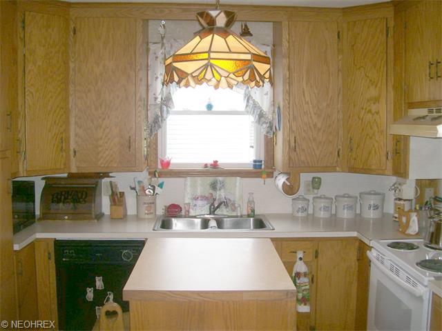 703 S Bodmer Ave, Strasburg, OH 44680 photo 10