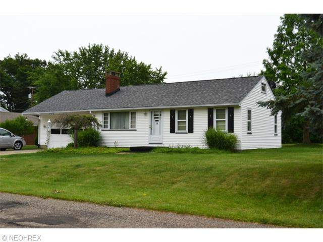 5138 4th St NW, Canton, OH 44708 photo 1