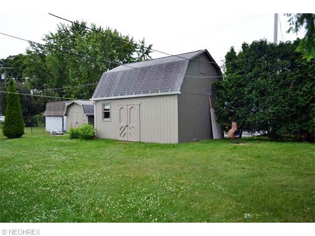 5138 4th St NW, Canton, OH 44708 photo 2