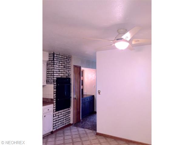 8515 Biddulph Rd, Brooklyn, OH 44144 photo 10