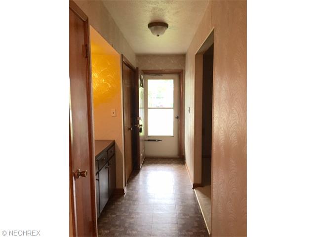 8515 Biddulph Rd, Brooklyn, OH 44144 photo 8