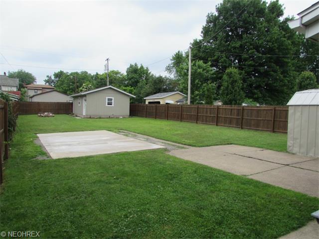 405 E 2nd St, Dover, OH 44622 photo 13