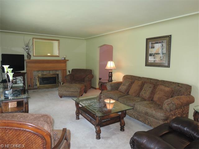 44 Wetmore Dr, Struthers, OH 44471 photo 4