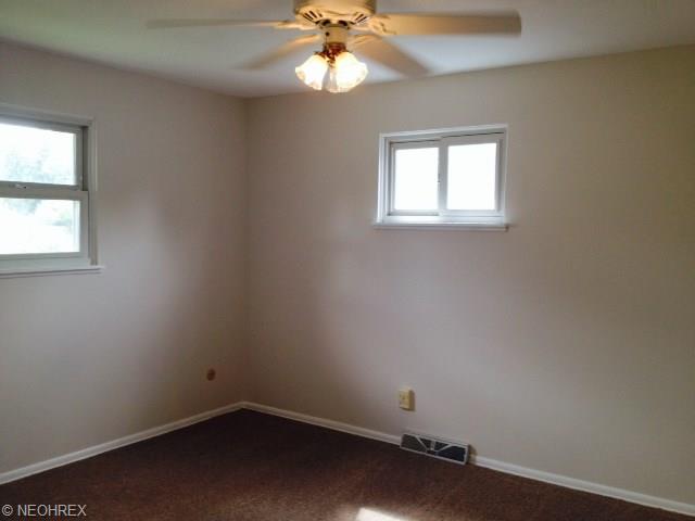 7273 Normandy Dr, Parma, OH 44134 photo 18