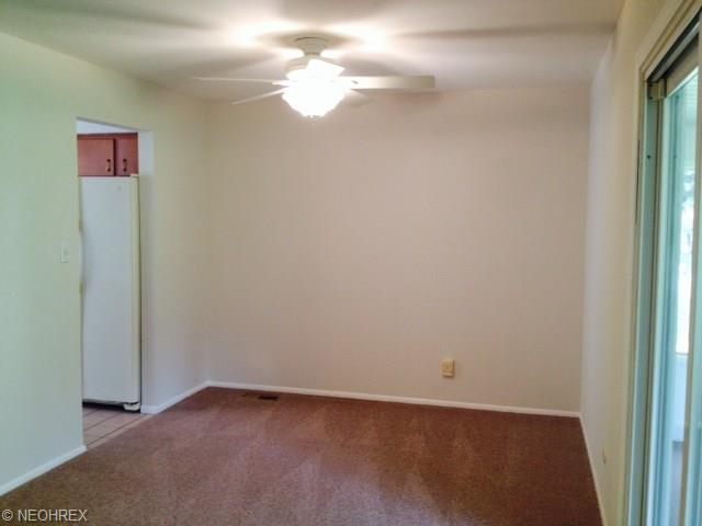 7273 Normandy Dr, Parma, OH 44134 photo 5