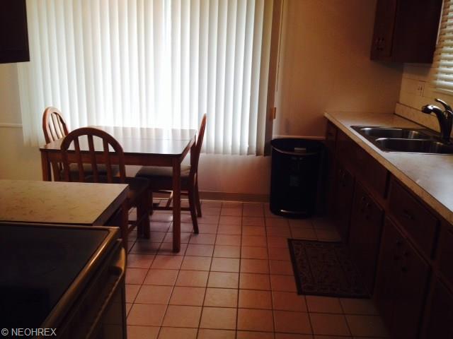 7273 Normandy Dr, Parma, OH 44134 photo 11