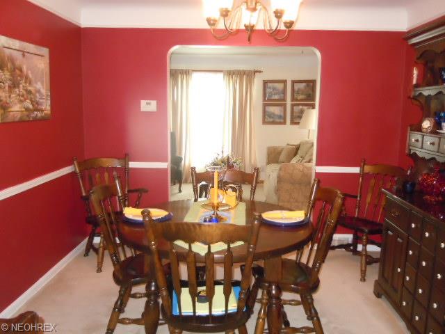 8306 Covington Ave, Parma, OH 44129 photo 6