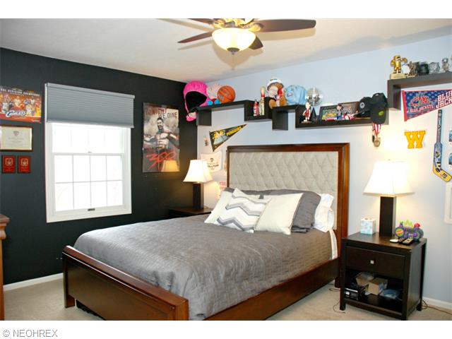 2210 Raintree Rd, Akron, OH 44333 photo 20