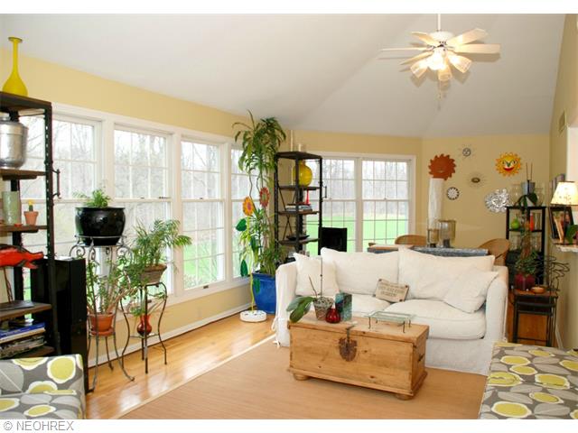 2210 Raintree Rd, Akron, OH 44333 photo 7