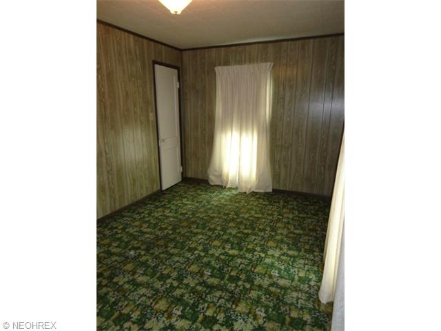 809 N 3rd St, Dennison, OH 44621 photo 10