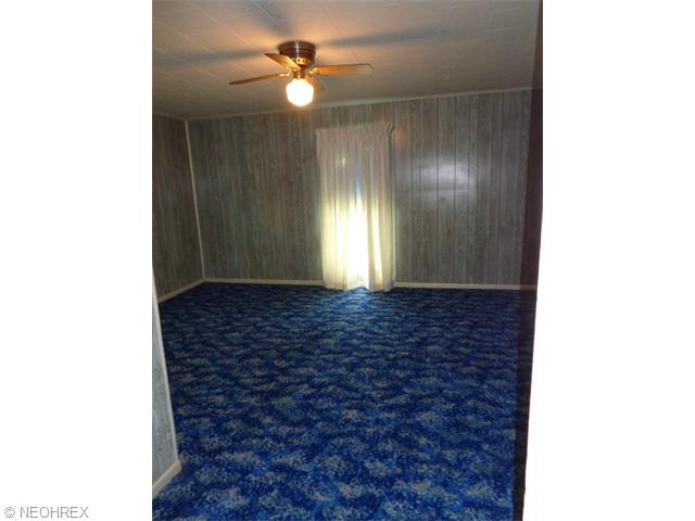 809 N 3rd St, Dennison, OH 44621 photo 11