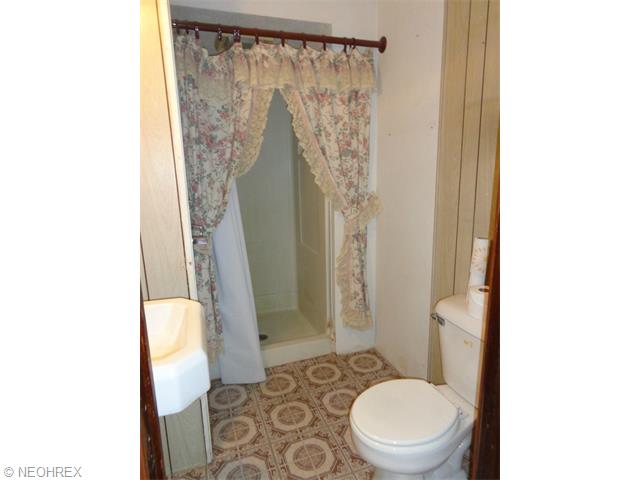 809 N 3rd St, Dennison, OH 44621 photo 18