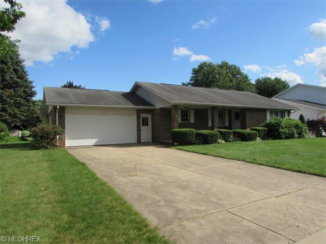 120 Karns Dr, Dover, OH 44622 photo 2
