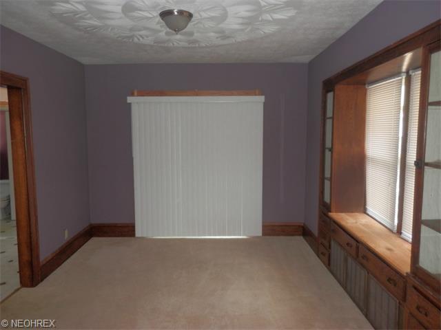 721 Thayer St, Akron, OH 44310 photo 5
