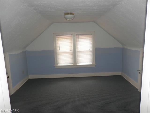 721 Thayer St, Akron, OH 44310 photo 11