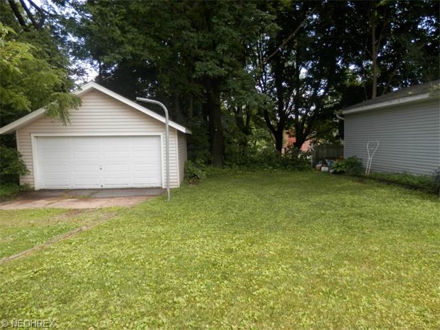 721 Thayer St, Akron, OH 44310 photo 13