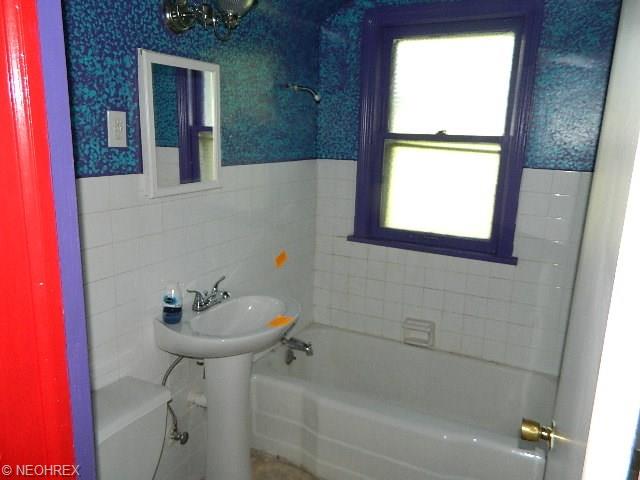 12802 Huffman Rd, Parma, OH 44130 photo 7