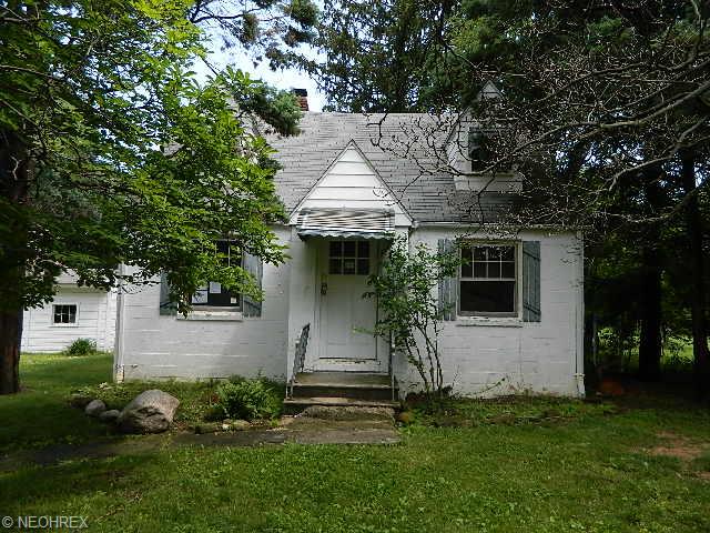 12802 Huffman Rd, Parma, OH 44130 photo 1