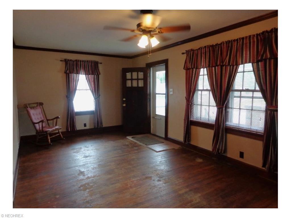 317 Longford Ave, Elyria, OH 44035 photo 4