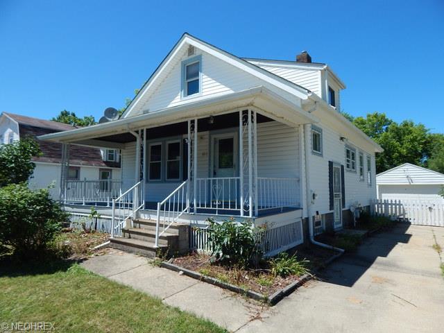 613 State St, Elyria, OH 44035 photo 3