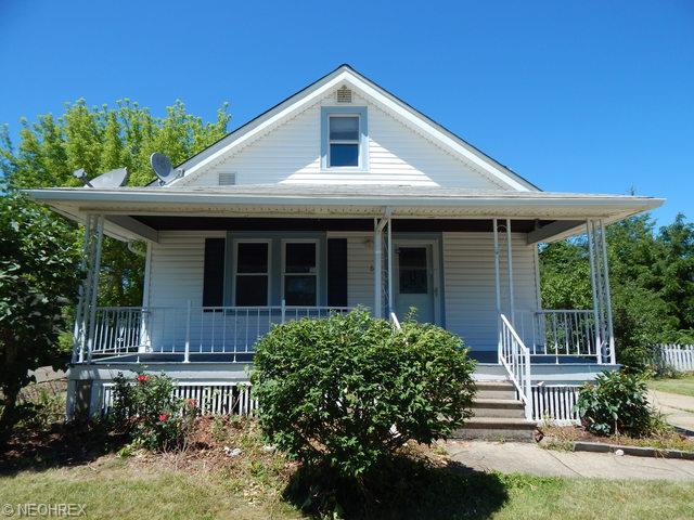 613 State St, Elyria, OH 44035 photo 2