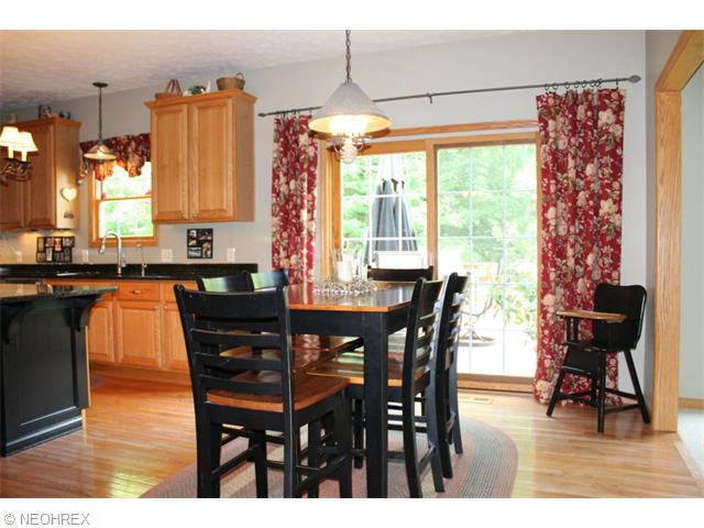 385 Chadwick Dr, Aurora, OH 44202 photo 9