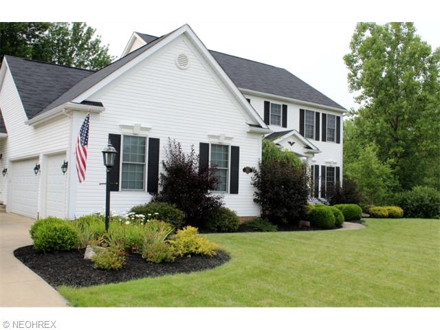 385 Chadwick Dr, Aurora, OH 44202 photo 2