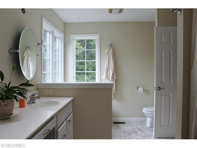 385 Chadwick Dr, Aurora, OH 44202 photo 16