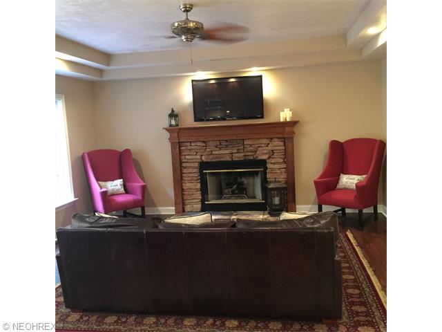 11589 Gate Post Ln, Chardon, OH 44024 photo 9