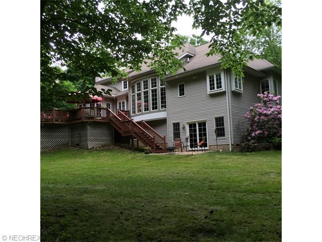 11589 Gate Post Ln, Chardon, OH 44024 photo 6