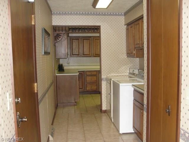 6841 Drexel Dr, Seven Hills, OH 44131 photo 7