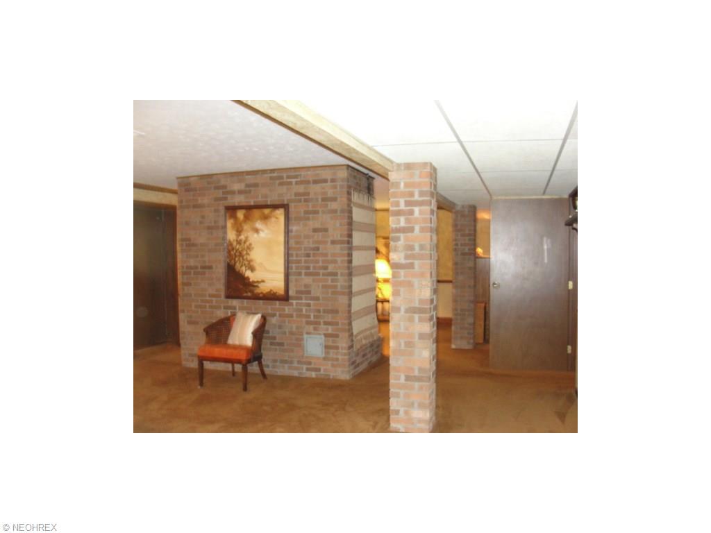 6841 Drexel Dr, Seven Hills, OH 44131 photo 17