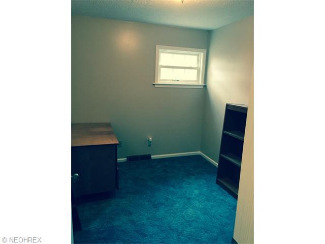 824 Bennett Dr, Elyria, OH 44035 photo 9
