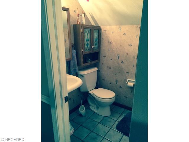824 Bennett Dr, Elyria, OH 44035 photo 11