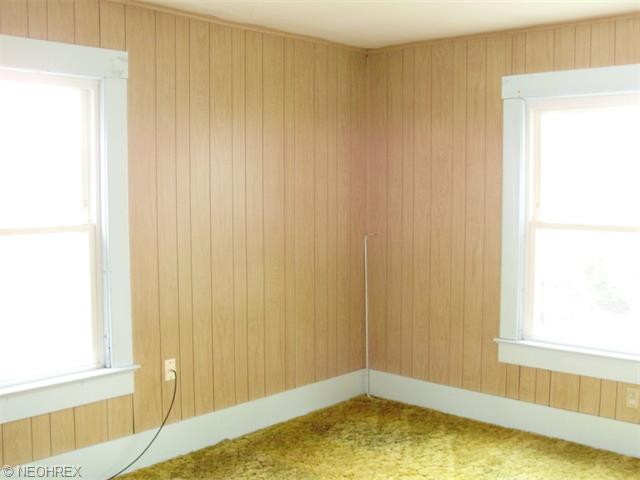 35 Reed St, Struthers, OH 44471 photo 8