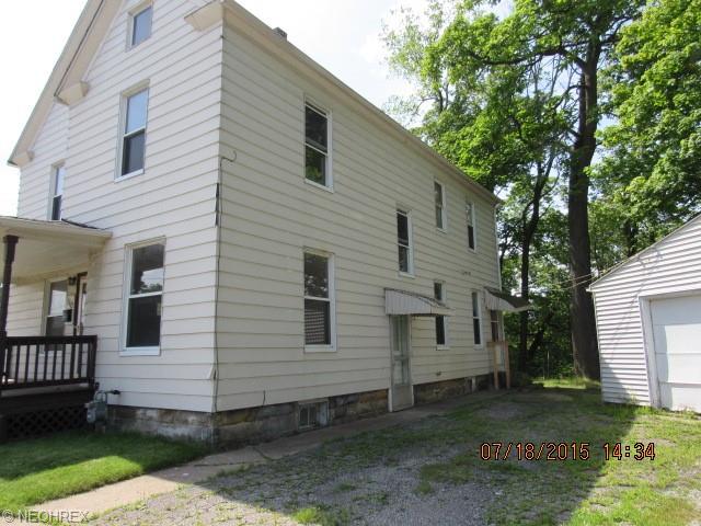 110 Cascade St, Elyria, OH 44035 photo 2