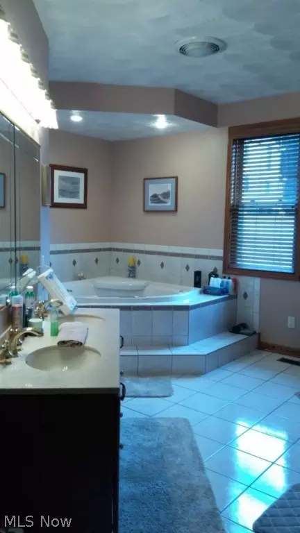 125 Grant Ave, Wheeling, WV 26003 photo 6