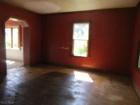 48 Wilson St, Struthers, OH 44471 photo 4