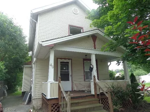 48 Wilson St, Struthers, OH 44471 photo 1