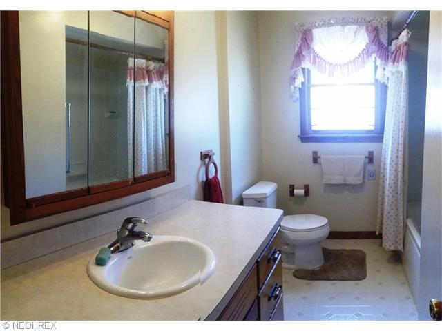 9929 E River Rd, Elyria, OH 44035 photo 10